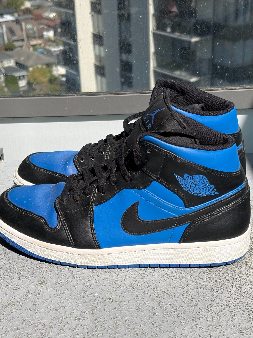 Air Jordan 1 Mid Black Royal Blue – Men’s Size 11
